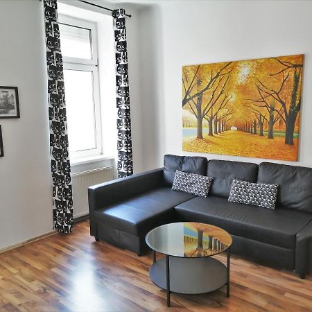 וינה Apartments Near Schoenbrunn Palace מראה חיצוני תמונה