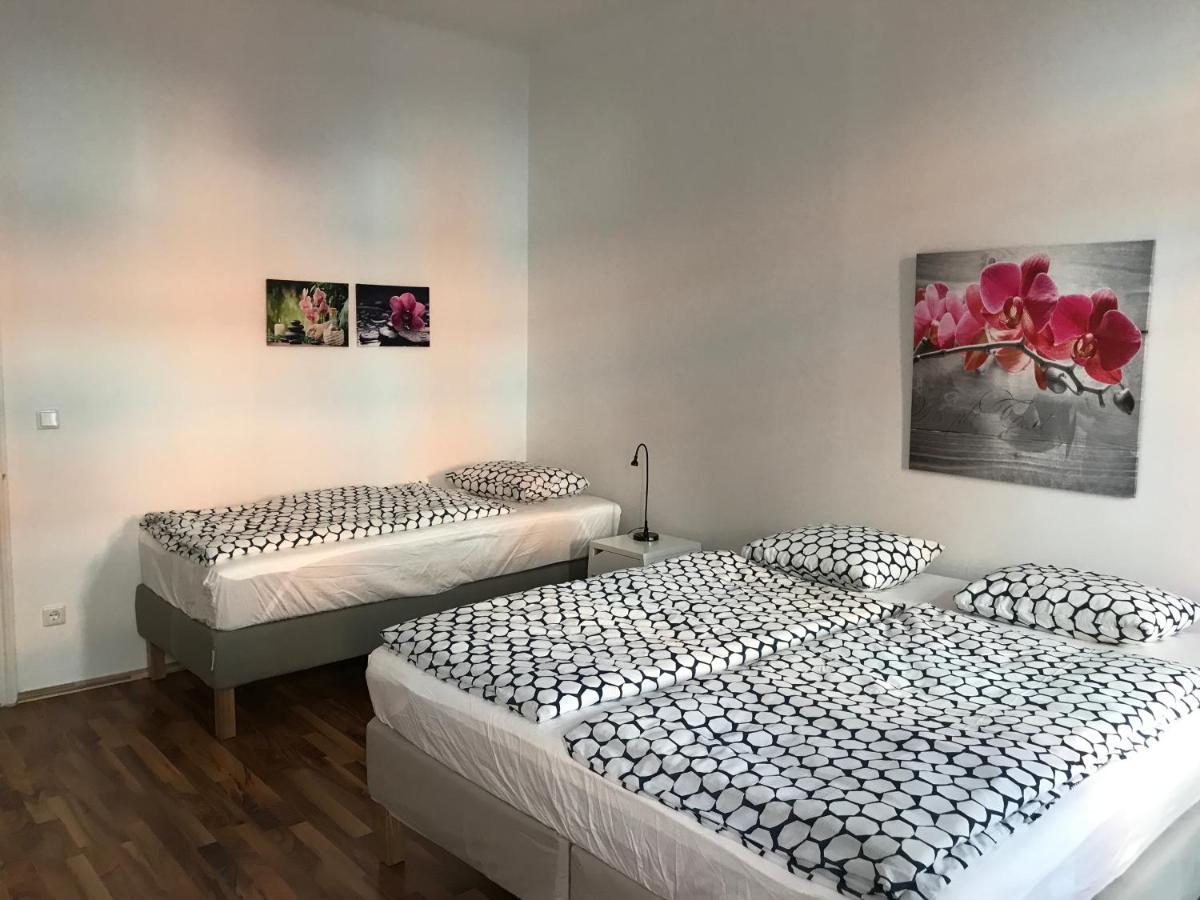 וינה Apartments Near Schoenbrunn Palace מראה חיצוני תמונה