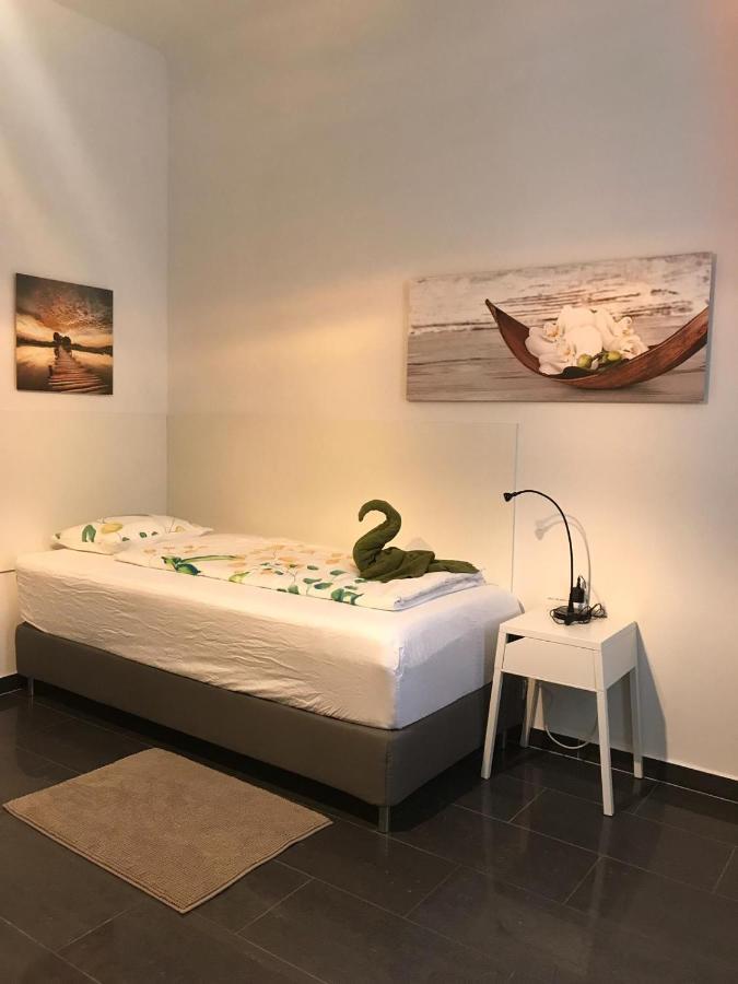 וינה Apartments Near Schoenbrunn Palace מראה חיצוני תמונה